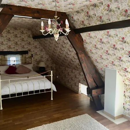 Le Petit Chateau - Adults Only Feriehus Le Bugue
