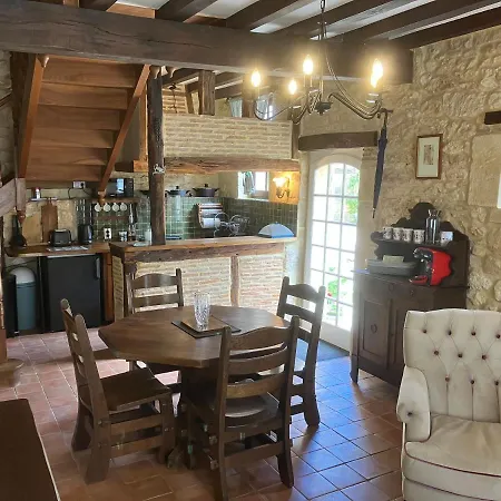Сasa de vacaciones Le Petit Chateau - Adults Only Le Bugue