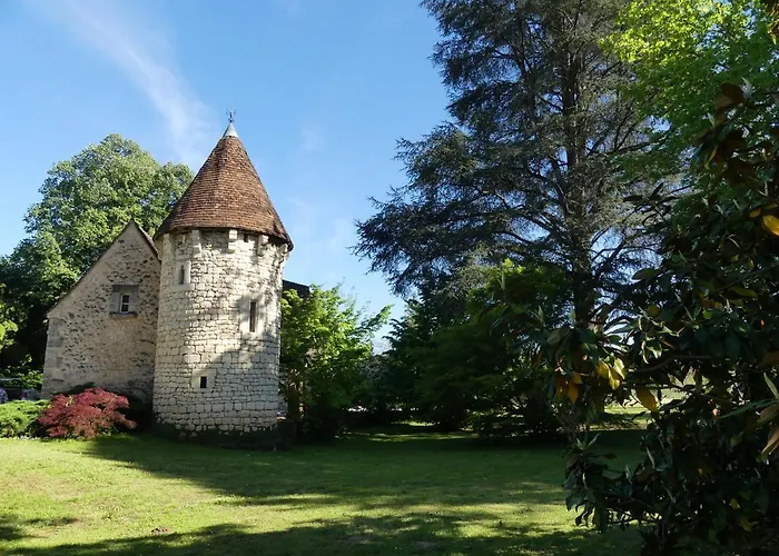 Le Petit Chateau - Adults Only בית נופש לה בוג