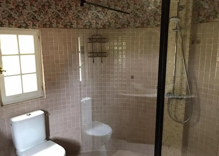 Le Petit Chateau - Adults Only *