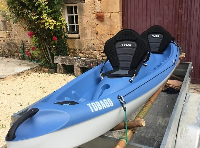 בית נופש Le Petit Chateau - Adults Only לה בוג