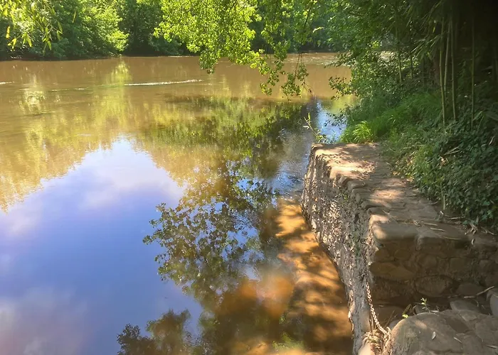 Le Petit Chateau - Adults Only *