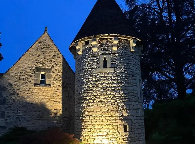 בית נופש Le Petit Chateau - Adults Only לה בוג