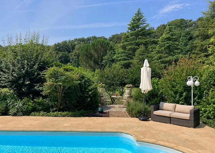 בית נופש Le Petit Chateau - Adults Only